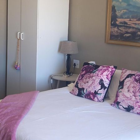 Vastrap Guest Farm Villa Grunau ภายนอก รูปภาพ